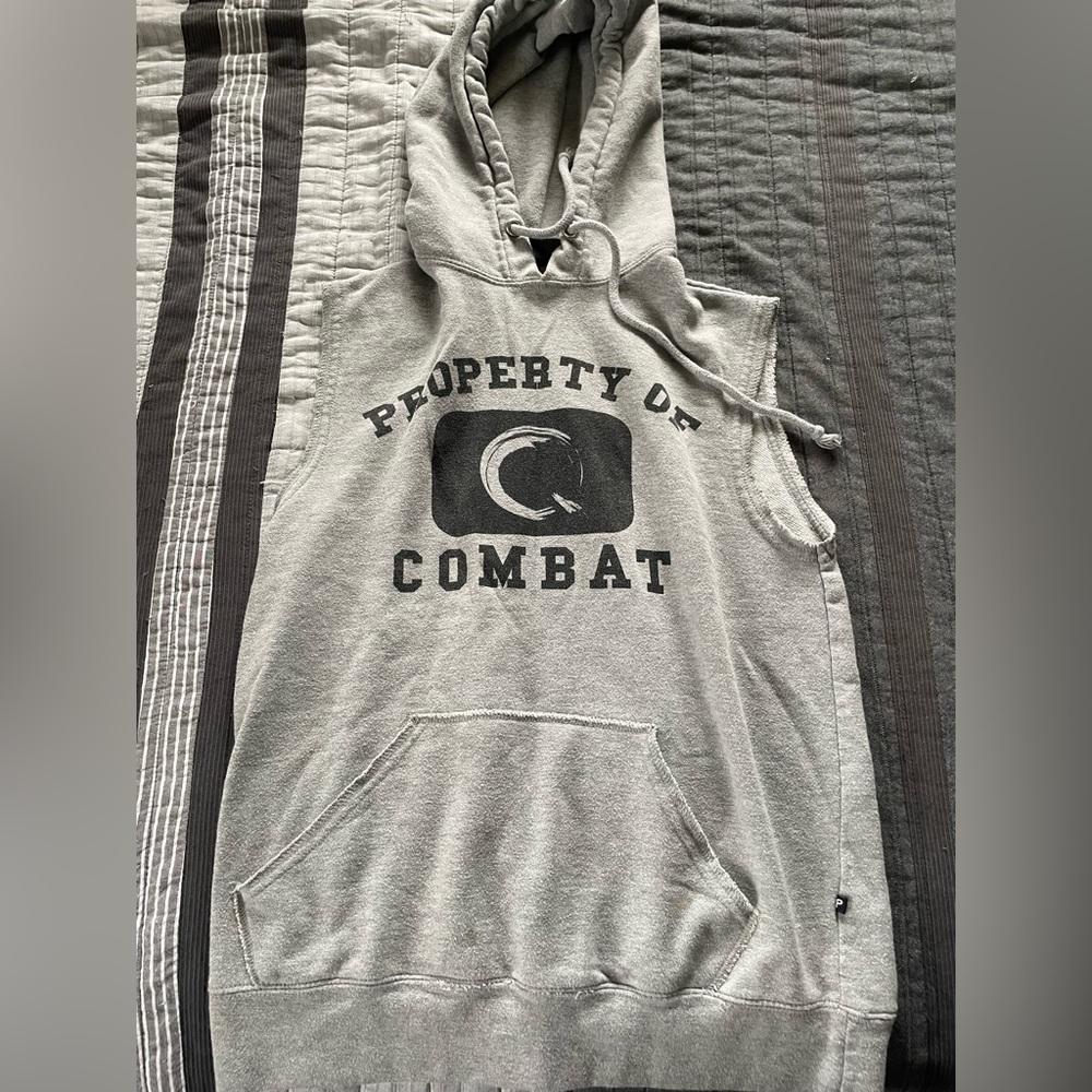 Property of Combat Sleeveless Hoodie Men’s Small